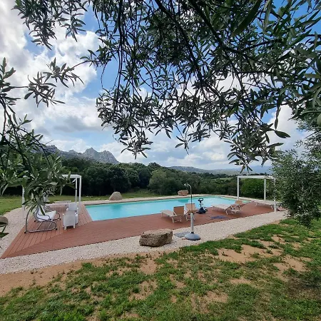 Alojamento de Acomodação e Pequeno-almoço Aldo Countryside 4*